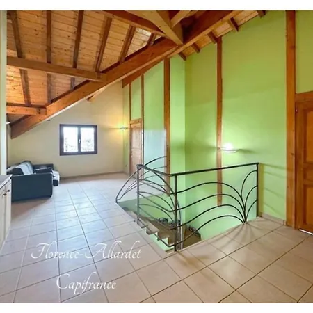 De Saint-offenge Διαμέρισμα *