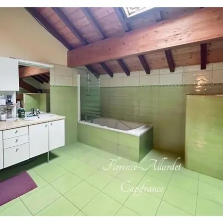 De Saint-offenge Apartment
